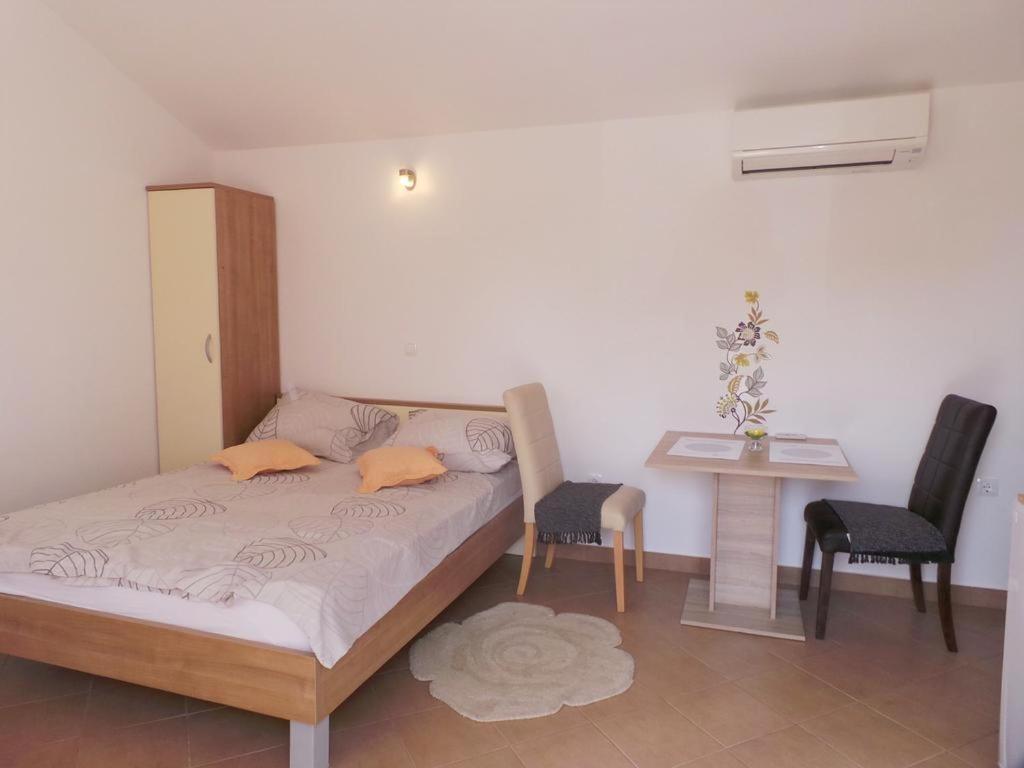 Marino Apartment Seget Vranjica Exterior foto